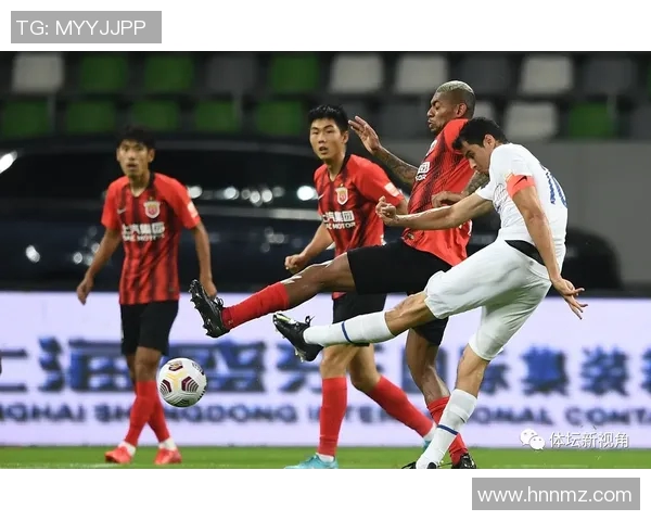 上海足球队强势领跑锦标赛积分榜积分达到80分展现冠军实力